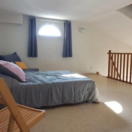 Duplex 60m2 Dos Au Port De Apartman